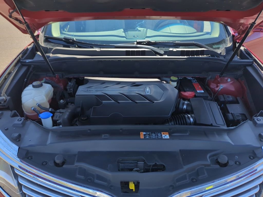 Used 2016 Lincoln MKX Select image 10