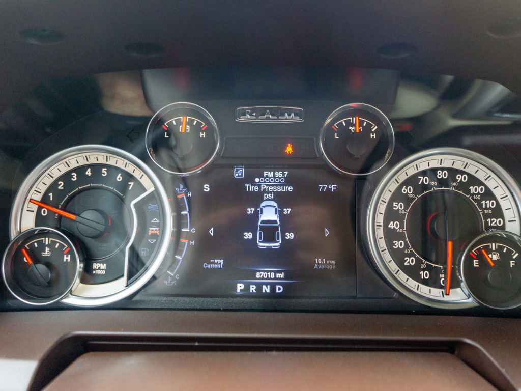 Used 2016 RAM 1500 Laramie w/ Convenience Group image 23