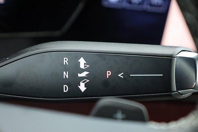 Used 2024 Chevrolet Traverse Z71 image 38