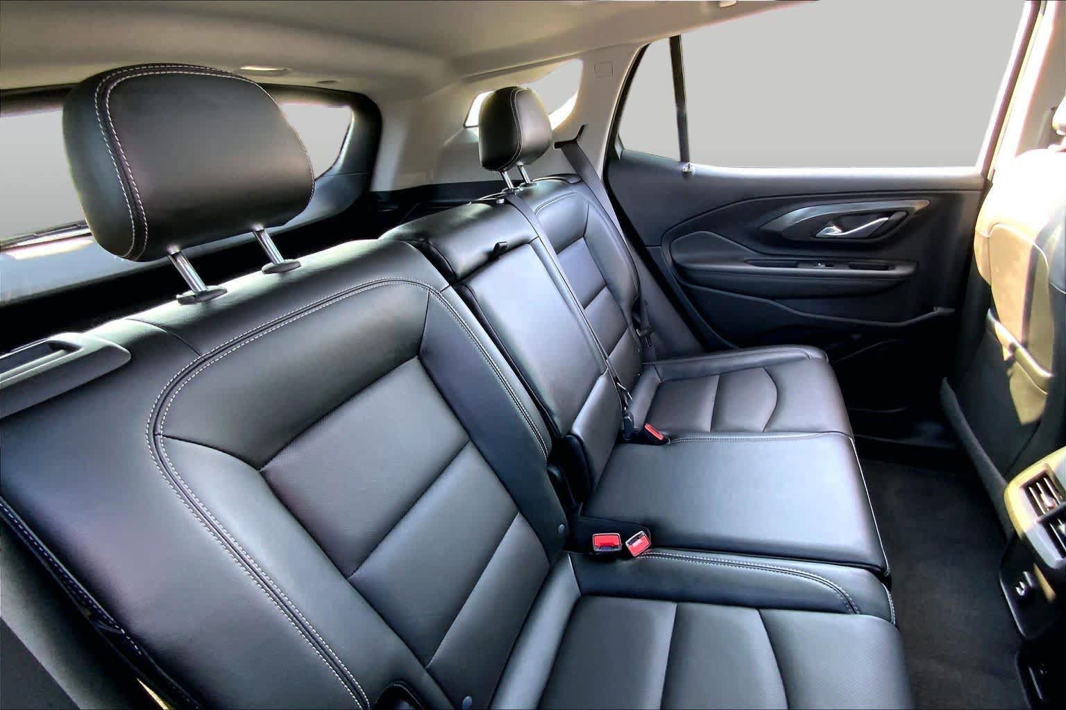Used 2023 GMC Terrain SLT w/ Tech Package AWD/4WD image 18