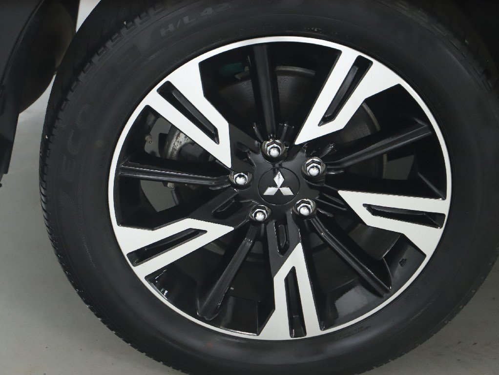 Used 2024 Mitsubishi Eclipse Cross SE AWD/4WD image 12