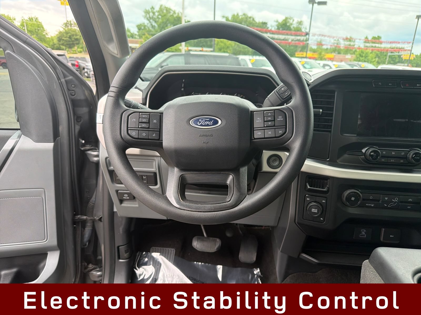 Used 2021 Ford F150 XLT AWD/4WD image 17