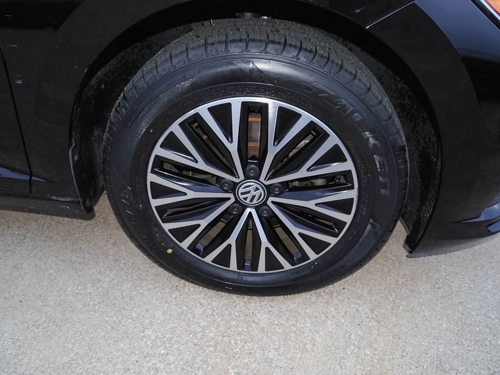 Used 2019 Volkswagen Jetta SE image 32