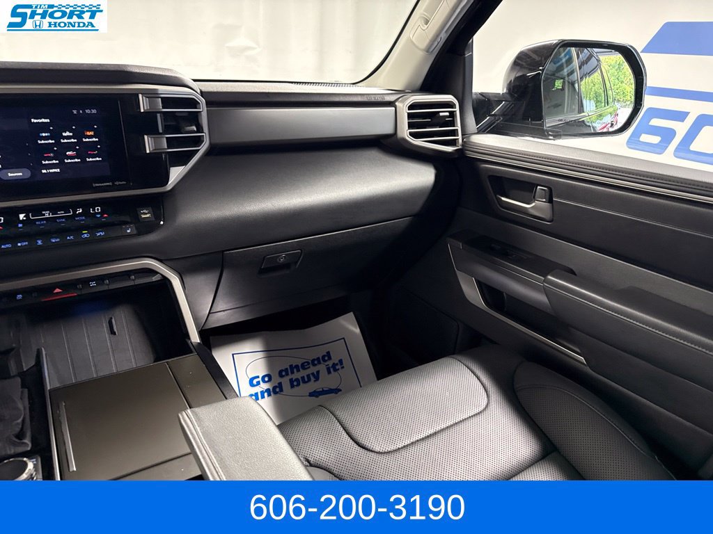 Used 2024 Toyota Sequoia 4WD image 23