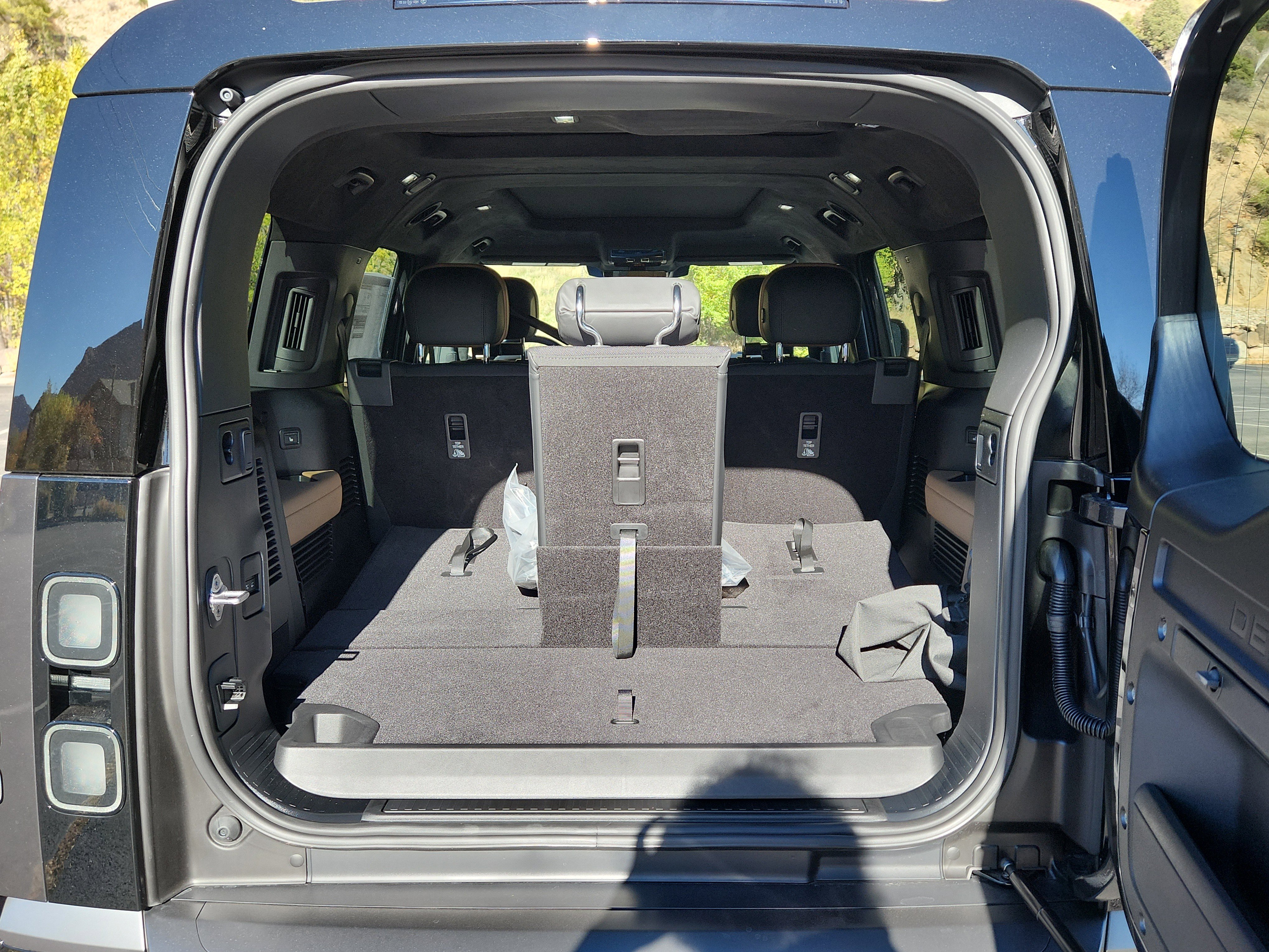 New 2026 Land Rover Defender 130 V8 image 15