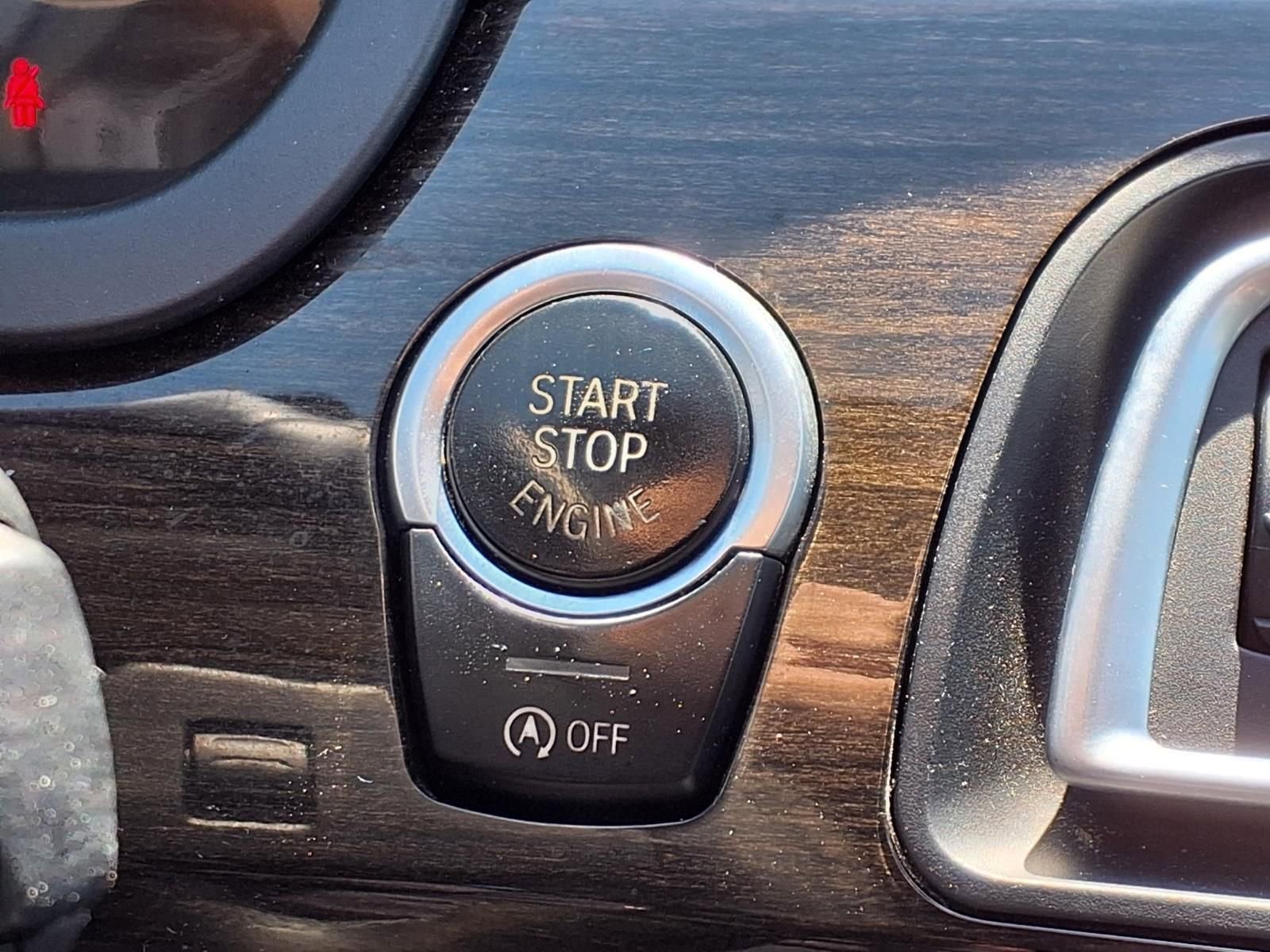 Used 2013 BMW 740i RWD image 25