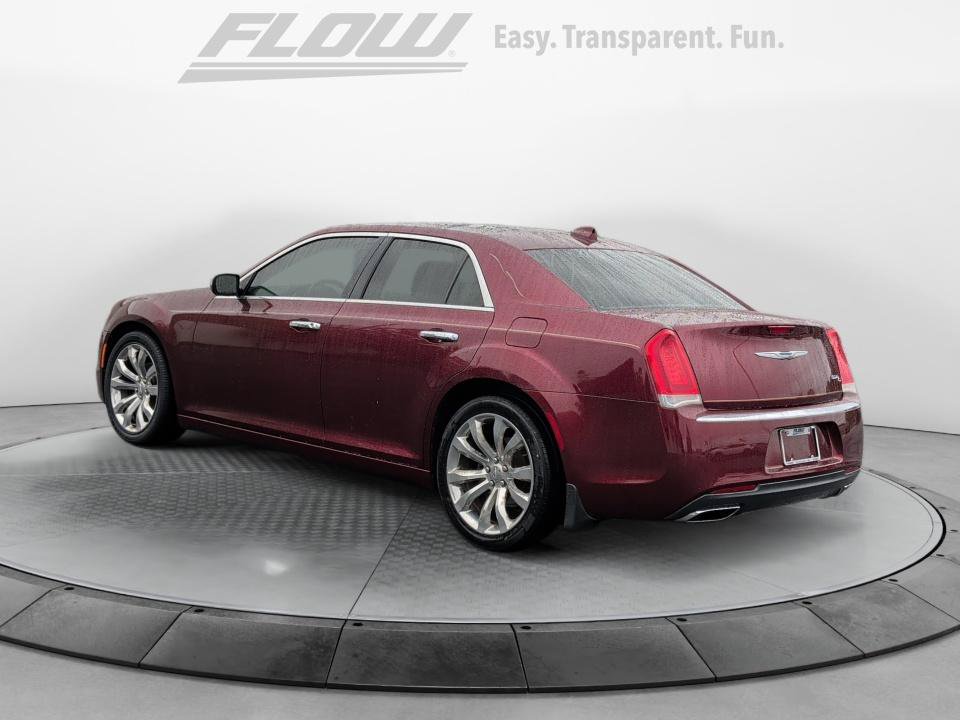 Used 2017 Chrysler 300 C RWD image 6