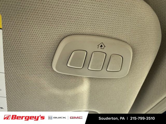 Used 2017 Lincoln Continental Reserve w/ Climate Package image 42