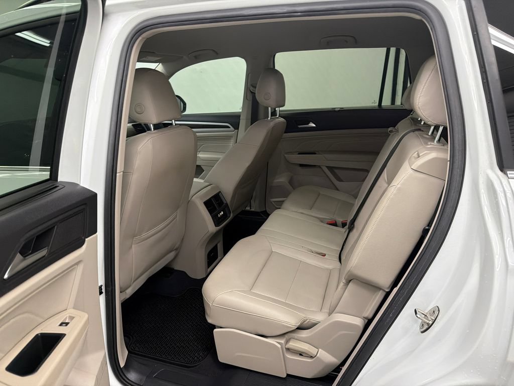 Used 2021 Volkswagen Atlas SE FWD image 22