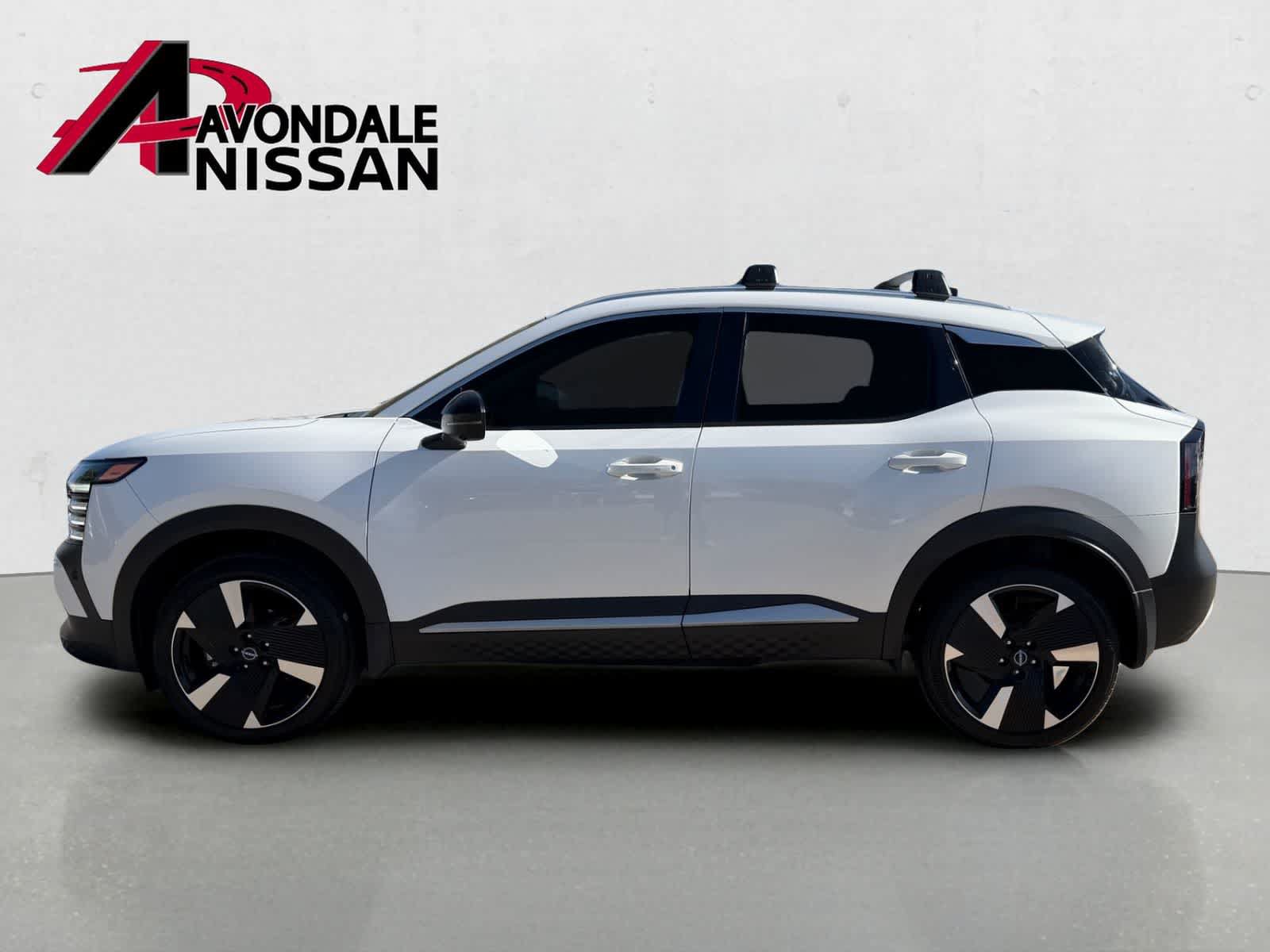 Used 2026 Nissan Kicks SR FWD image 3