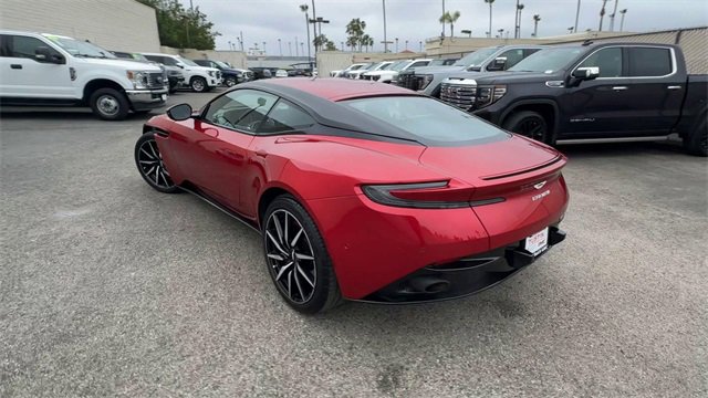 Used 2020 Aston Martin DB11 Coupe image 6