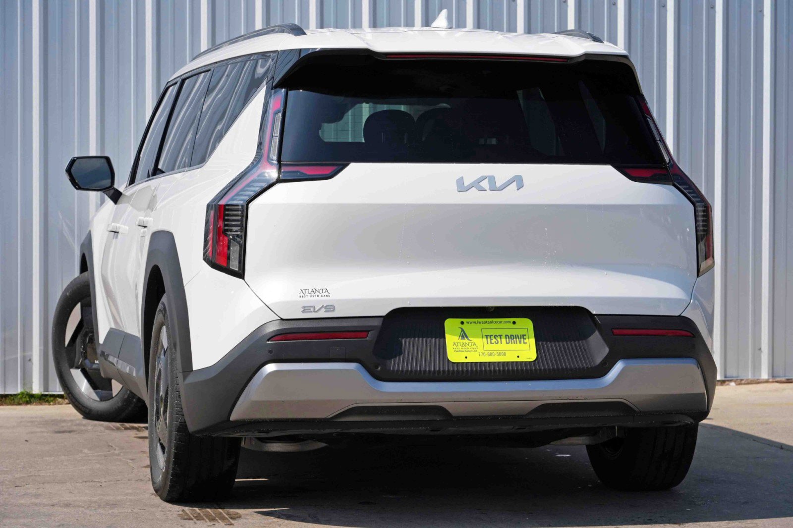 Used 2024 Kia EV9 Wind image 5