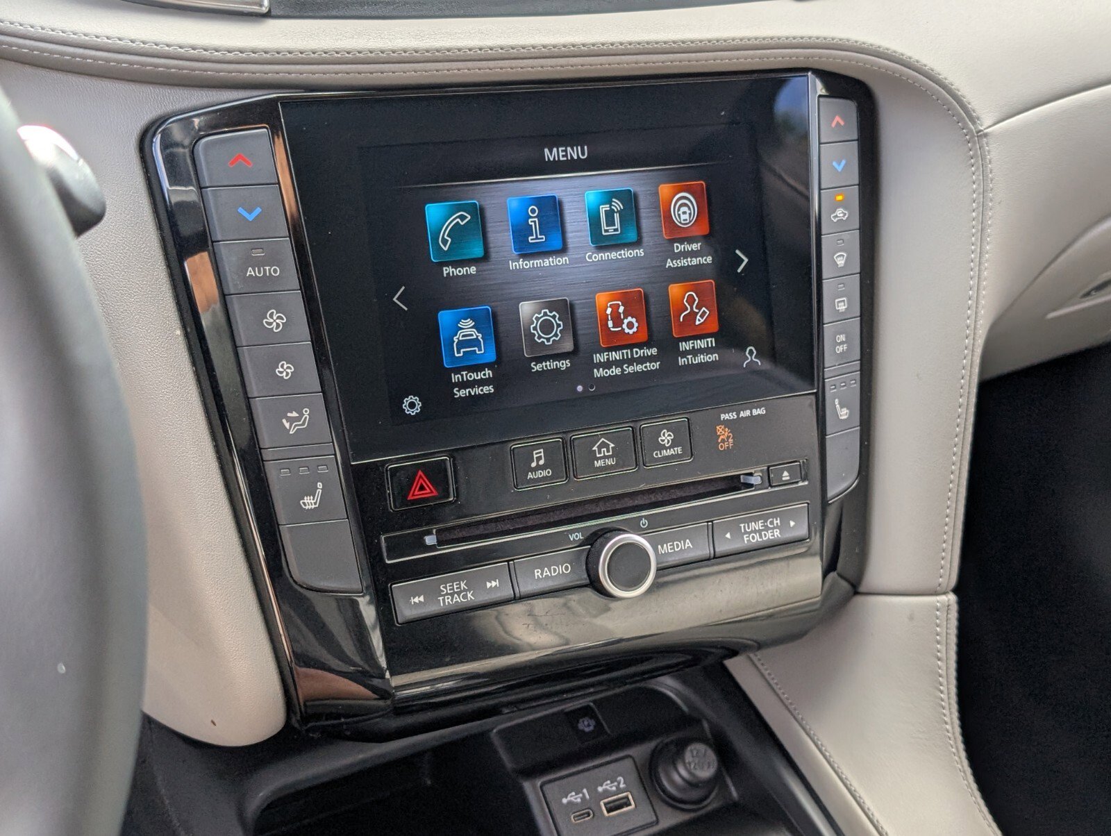 Used 2023 INFINITI QX50 Luxe image 21