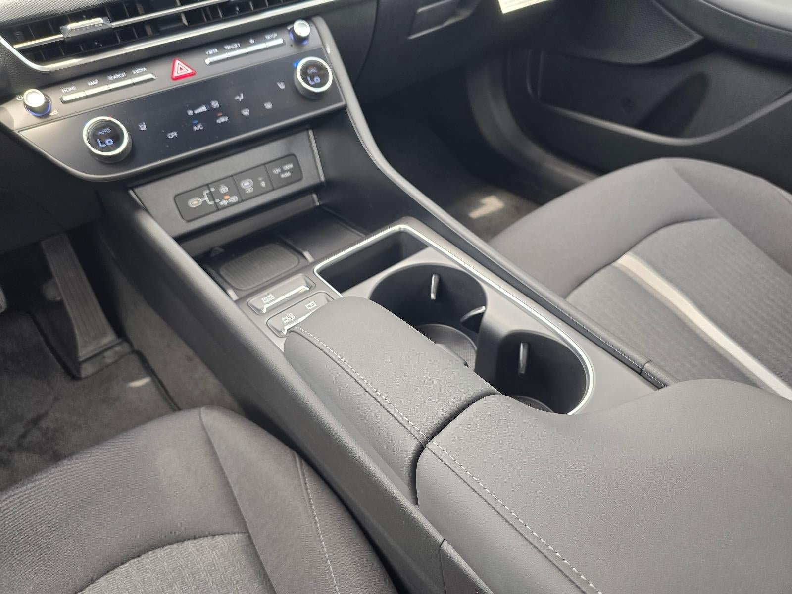New 2026 Hyundai Sonata SEL FWD image 16