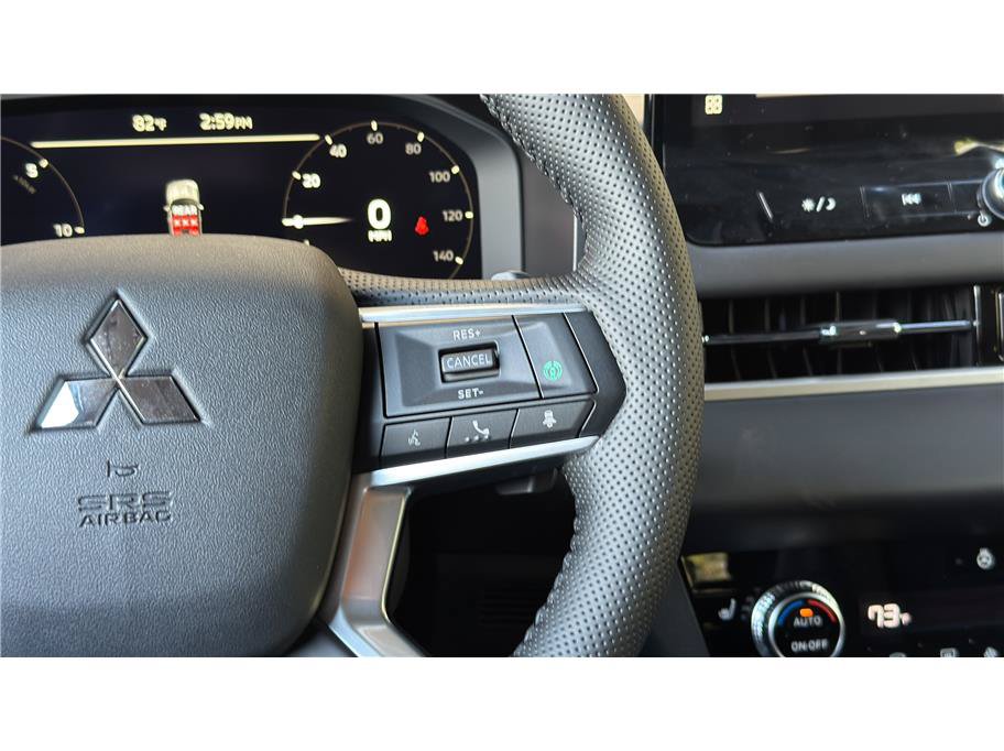 New 2026 Mitsubishi Outlander SE AWD/4WD image 33