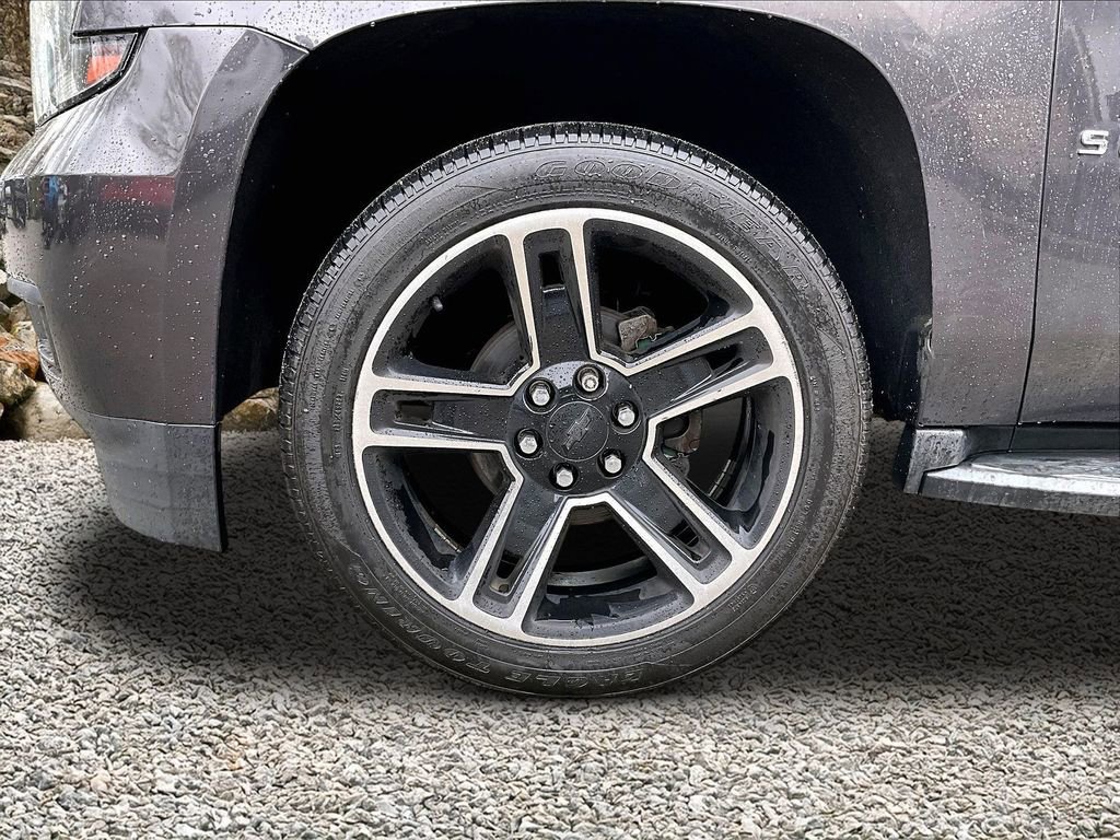 Used 2016 Chevrolet Suburban LT AWD/4WD image 8