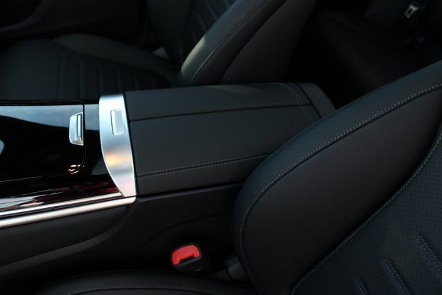 New 2026 Mercedes-Benz GLC 300 4MATIC image 26