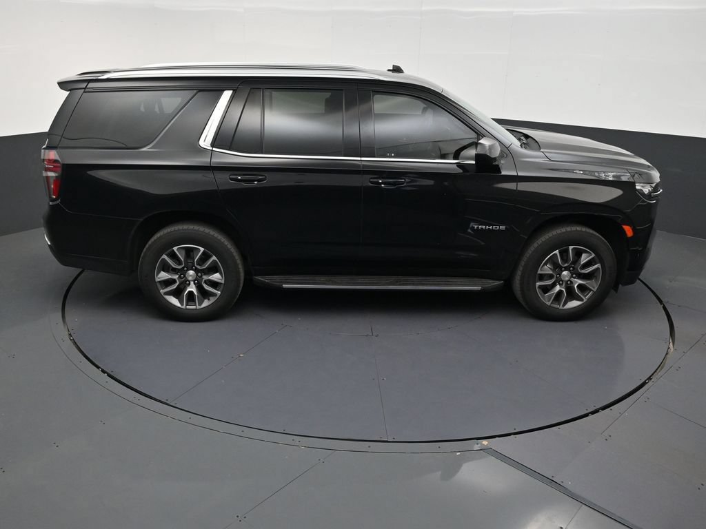 Used 2022 Chevrolet Tahoe LT w/ Luxury Package RWD image 16