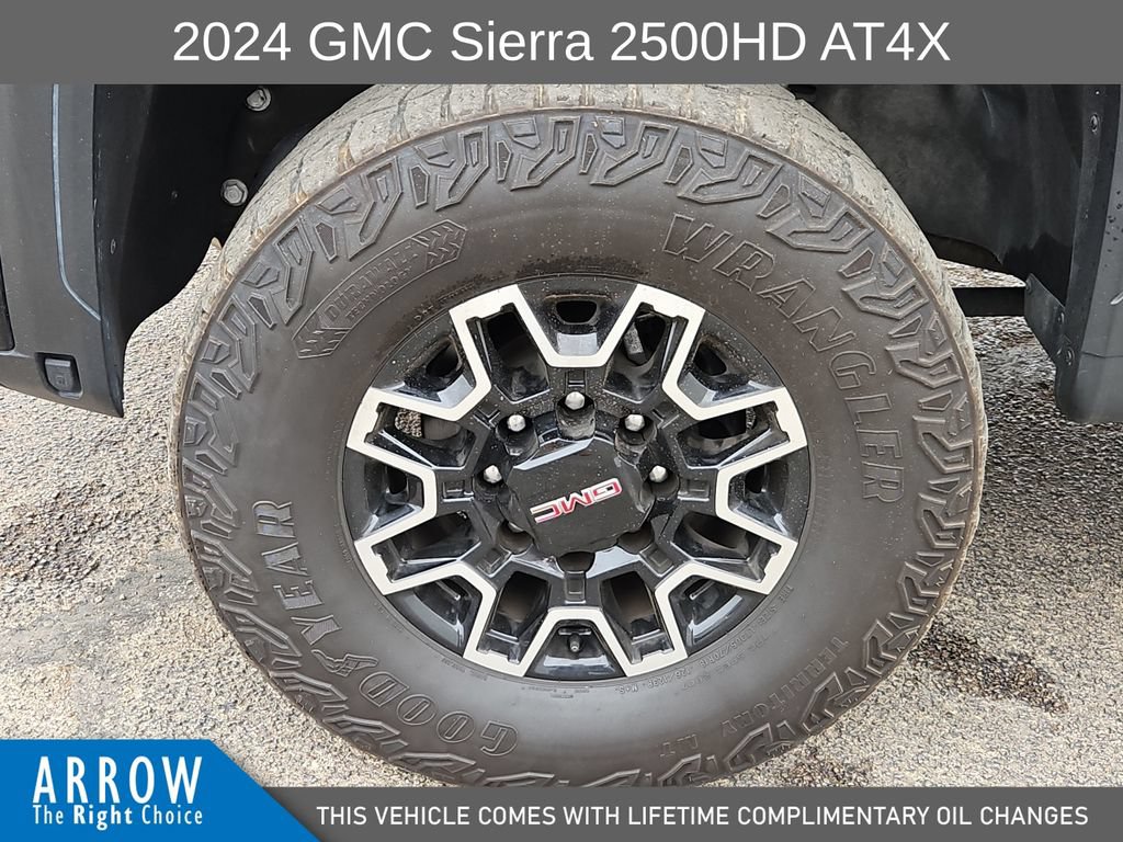 Used 2024 GMC Sierra 2500 AT4X AWD/4WD image 17