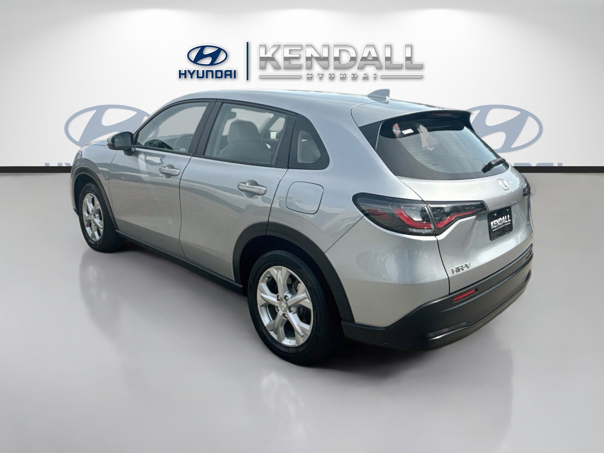 Used 2023 Honda HR-V LX image 4