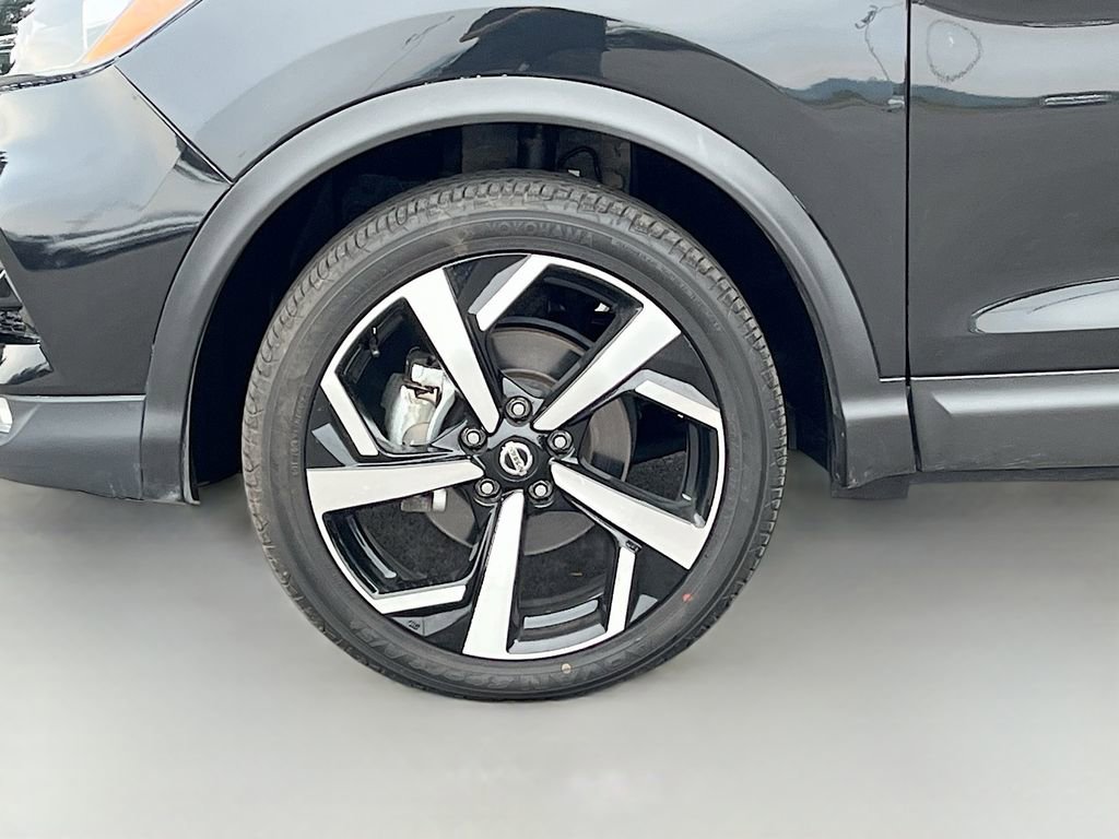 Used 2022 Nissan Rogue Sport SL w/ Premium Package image 30