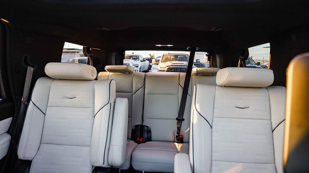 Used 2025 Cadillac Escalade Sport image 28