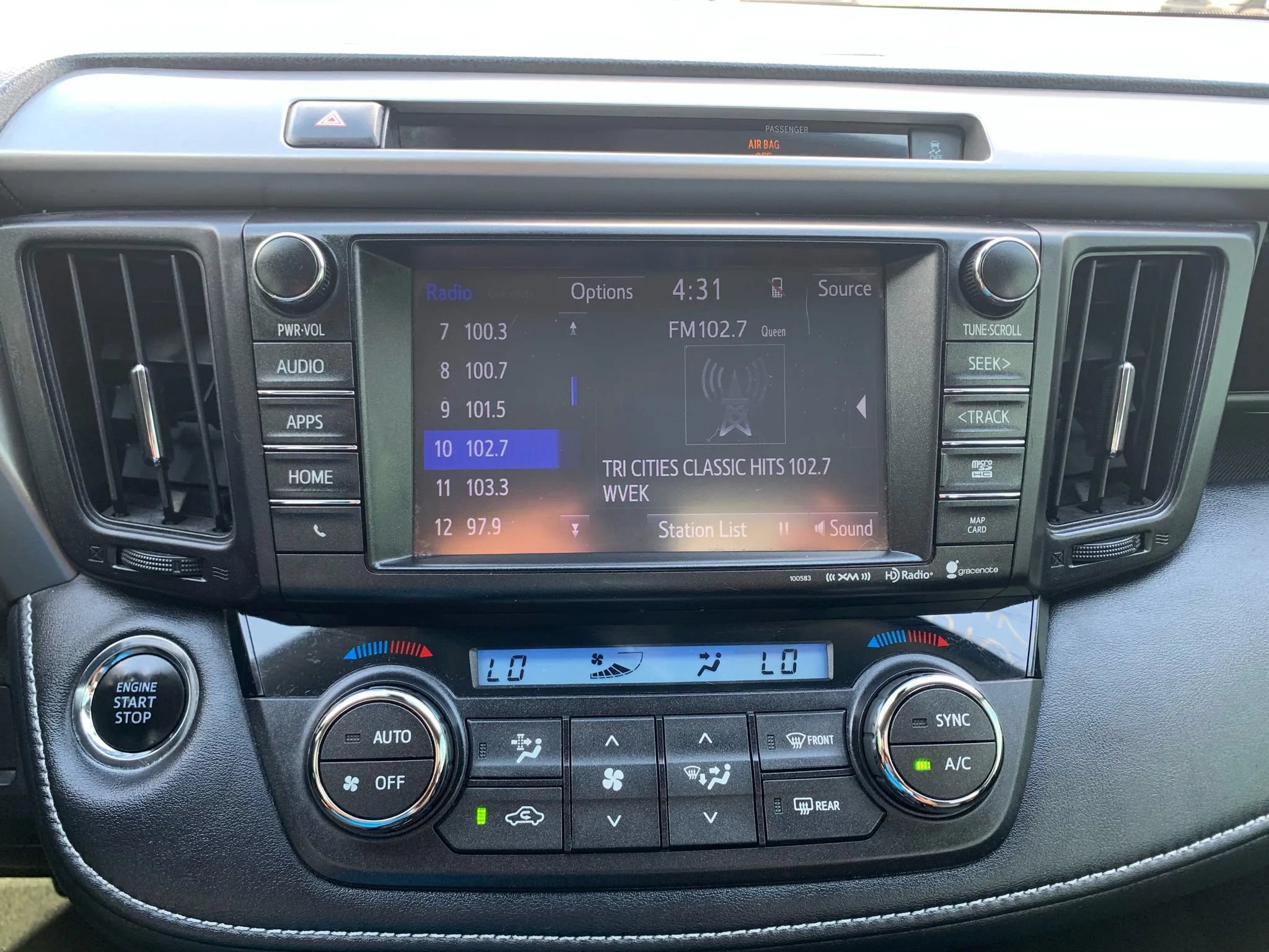 Used 2016 Toyota RAV4 Limited FWD image 18