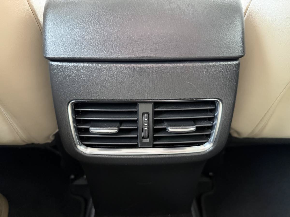 Used 2018 MAZDA CX-5 Touring w/ Preferred Equipment Package FWD image 24