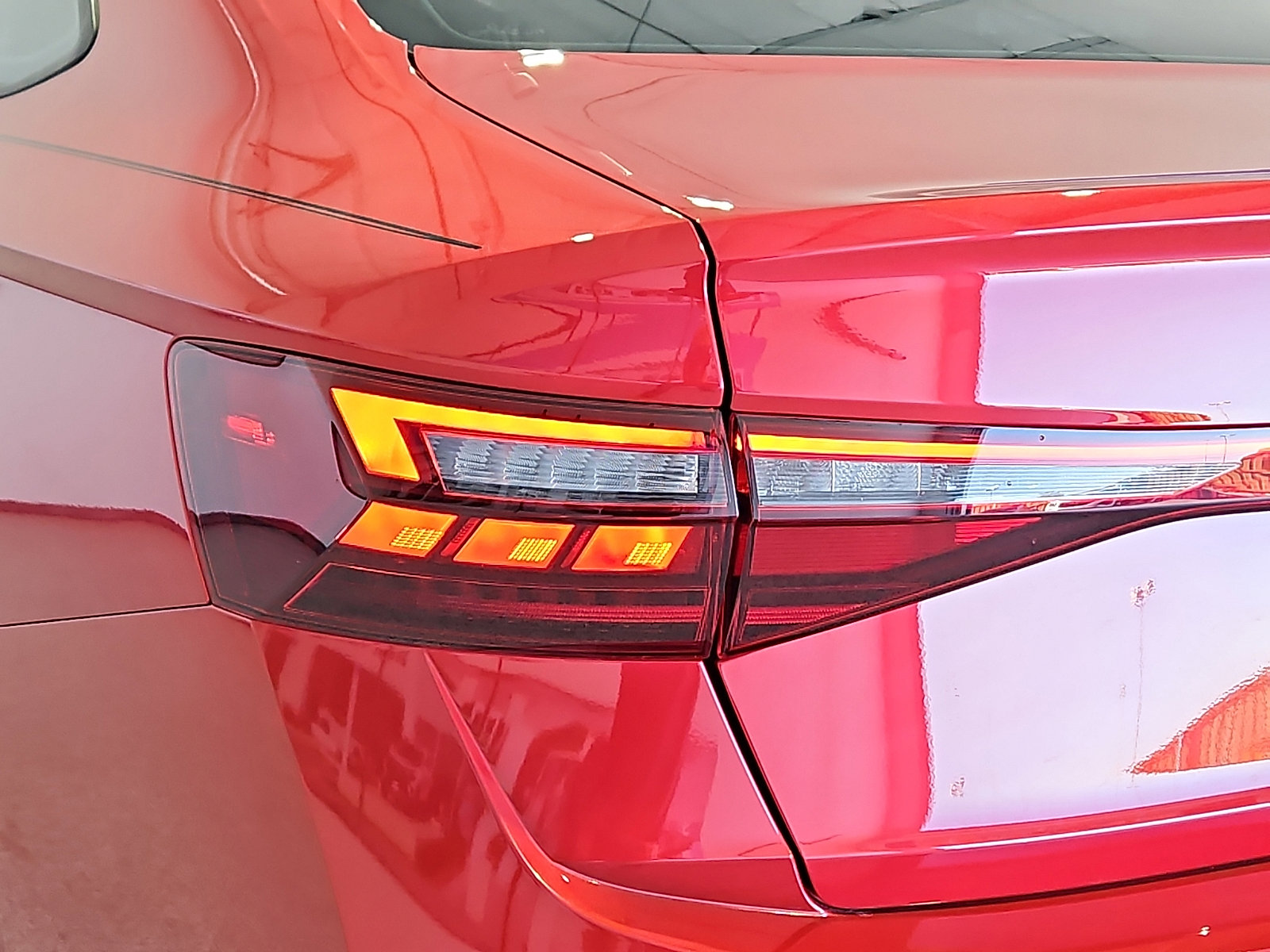 Used 2025 Volkswagen Jetta Sport image 7