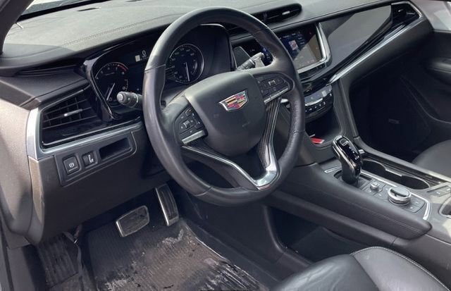 Used 2023 Cadillac XT6 Sport image 11