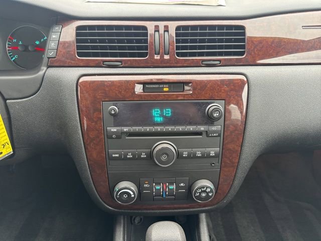 Used 2011 Chevrolet Impala LT image 23