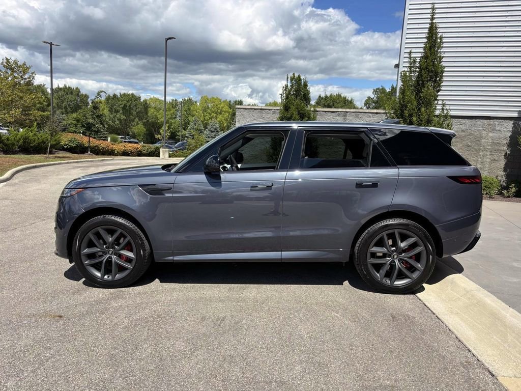 Used 2024 Land Rover Range Rover Sport Dynamic SE image 8
