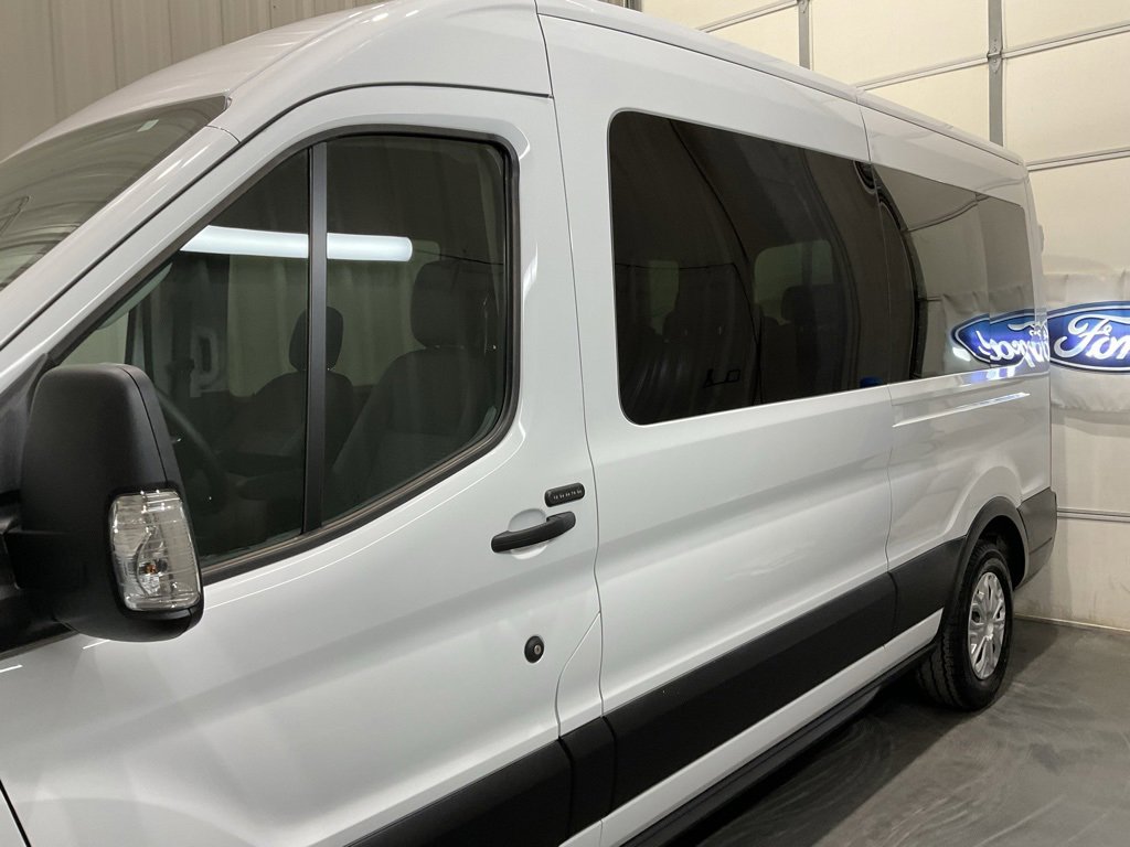 Used 2025 Ford Transit 350 XLT image 5
