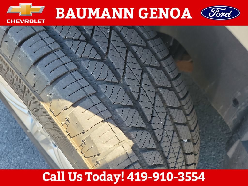 Used 2012 Chevrolet Traverse LS FWD image 28