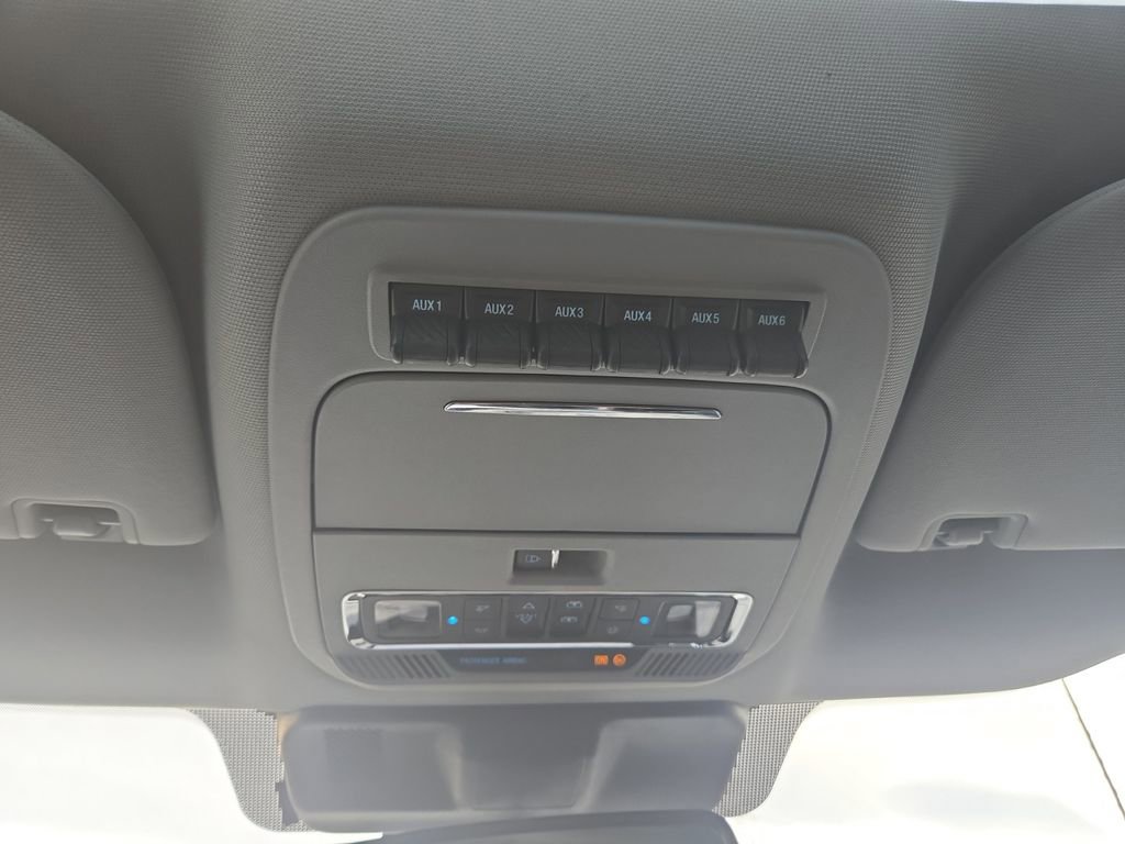 Used 2024 Ford F350 Lariat w/ Lariat Ultimate Package image 26