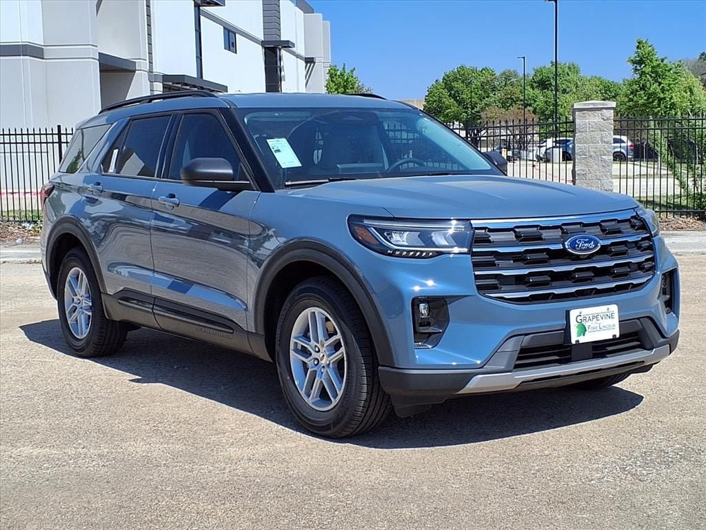 New 2026 Ford Explorer Active w/ Active Comfort Package RWD image 3