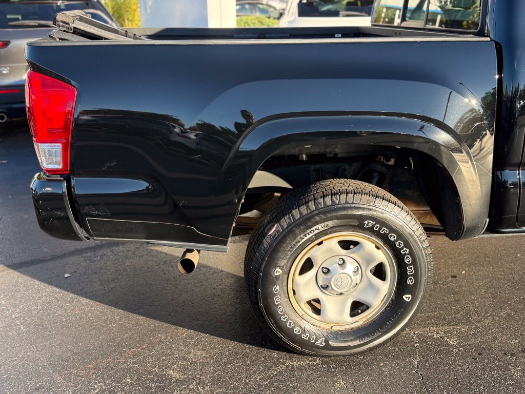 Used 2017 Toyota Tacoma SR w/ Tow Package AWD/4WD image 6