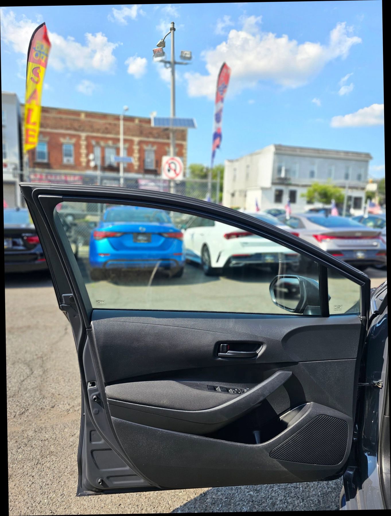 Used 2024 Toyota Corolla LE image 11