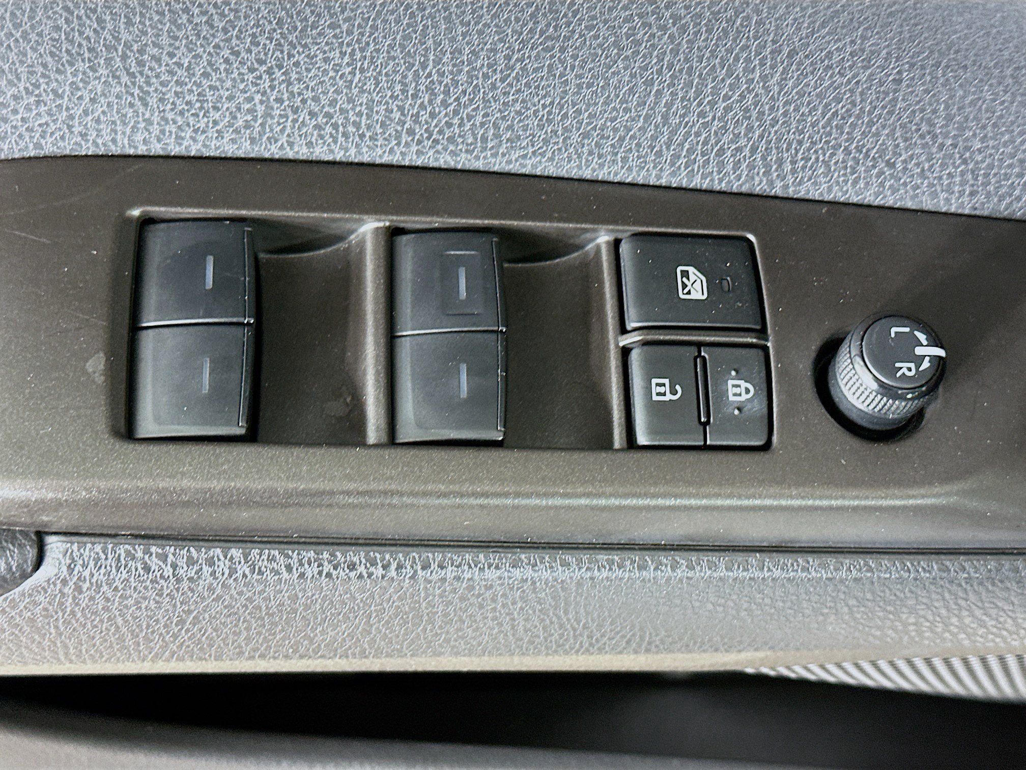 Used 2024 Toyota Camry SE FWD image 15