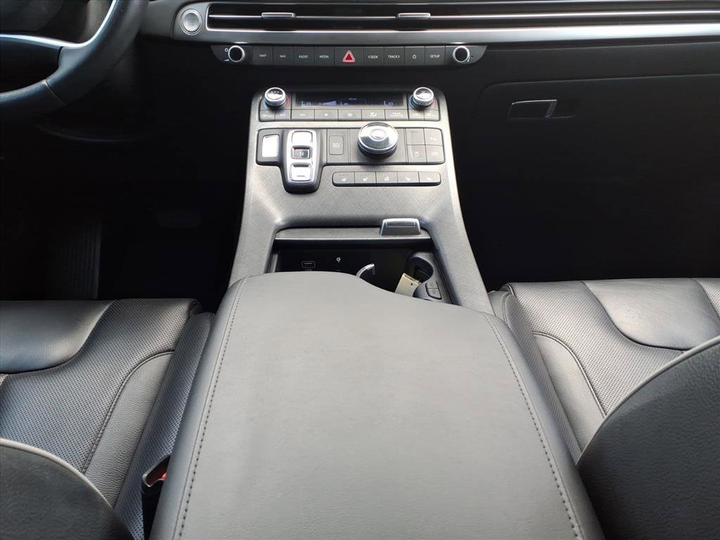 Used 2023 Hyundai Palisade Limited FWD image 18