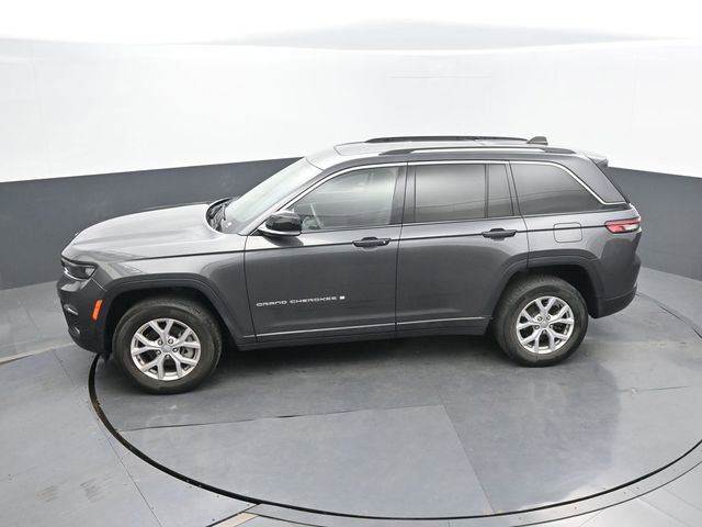 Used 2022 Jeep Grand Cherokee Limited image 46