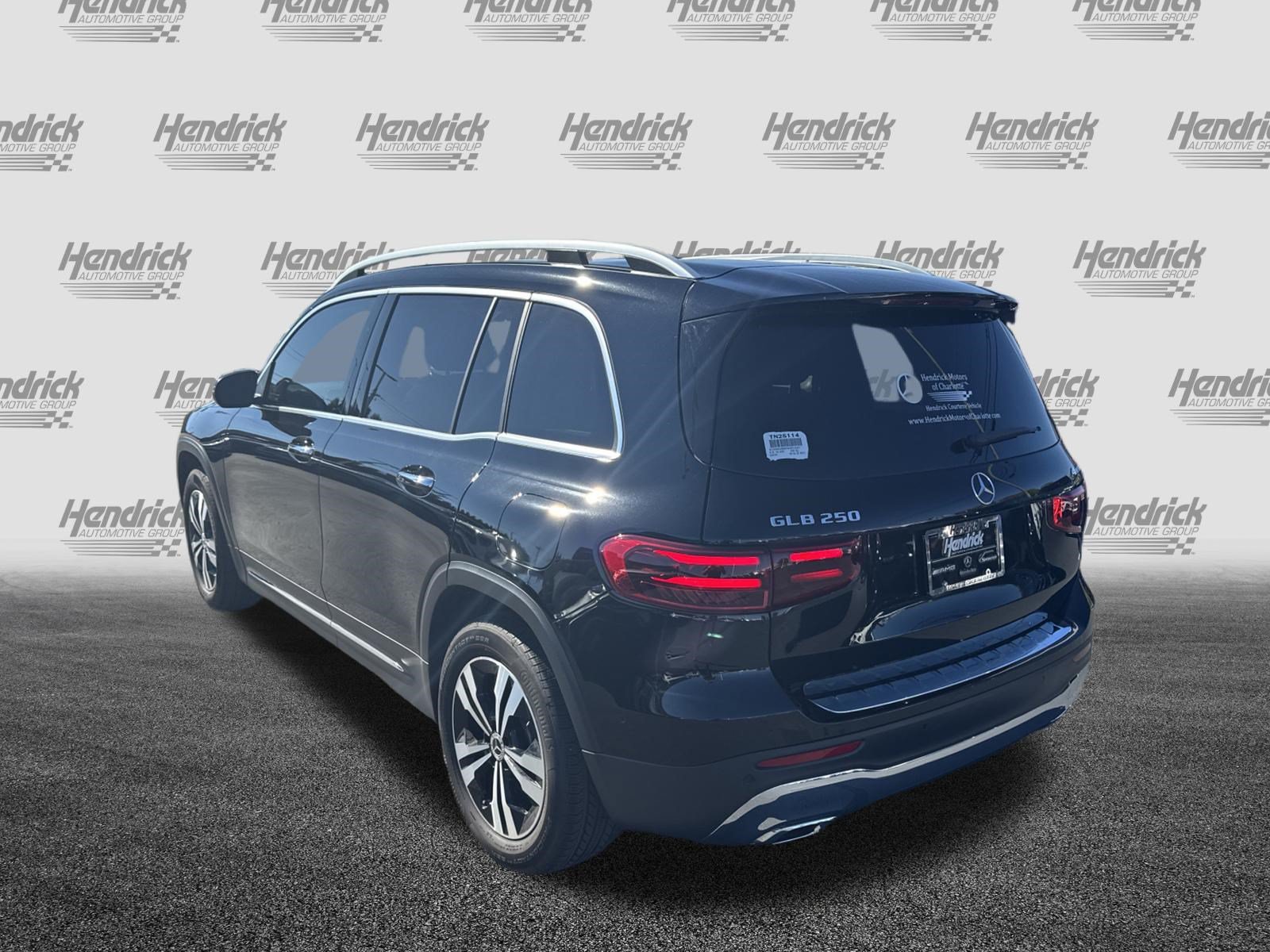 Used 2026 Mercedes-Benz GLB 250 4MATIC image 8