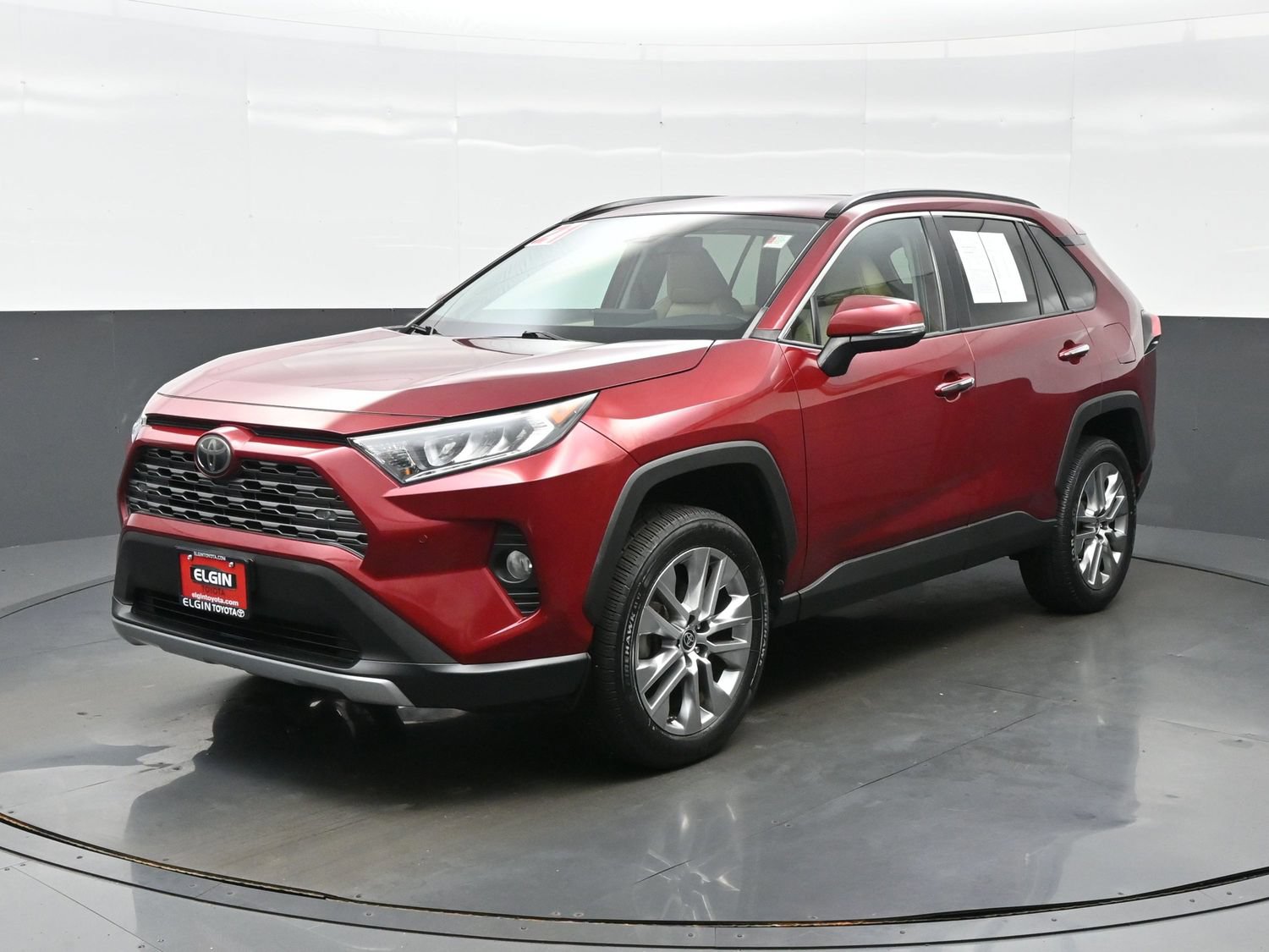 Used 2021 Toyota RAV4 Limited AWD/4WD image 2