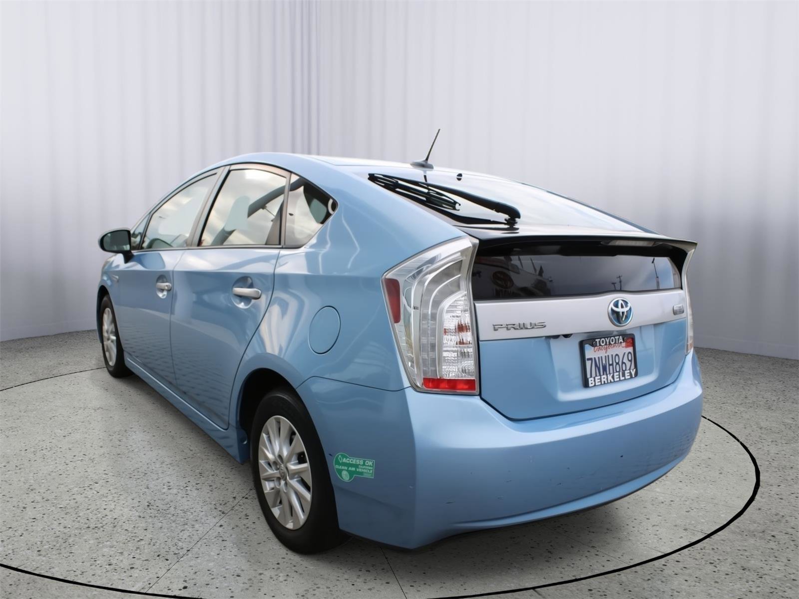 Used 2015 Toyota Prius Prime Advanced image 6