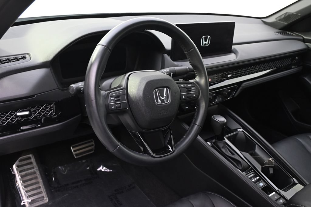 Used 2023 Honda Accord Sport image 11