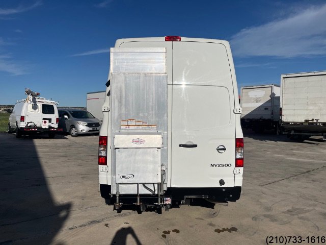 Used 2020 Nissan NV 2500 SV image 6
