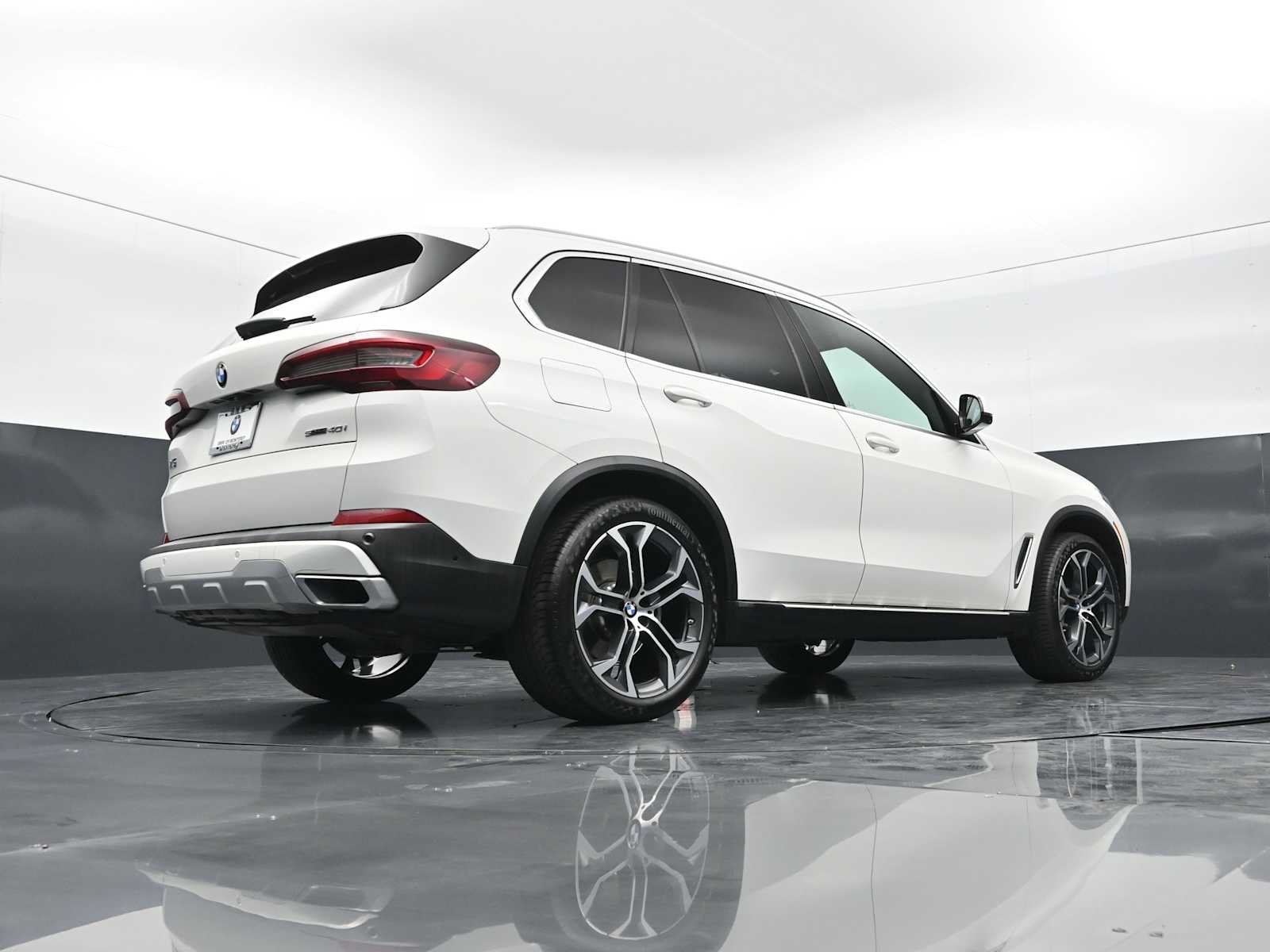 Used 2022 BMW X5 sDrive40i w/ Premium Package RWD image 29