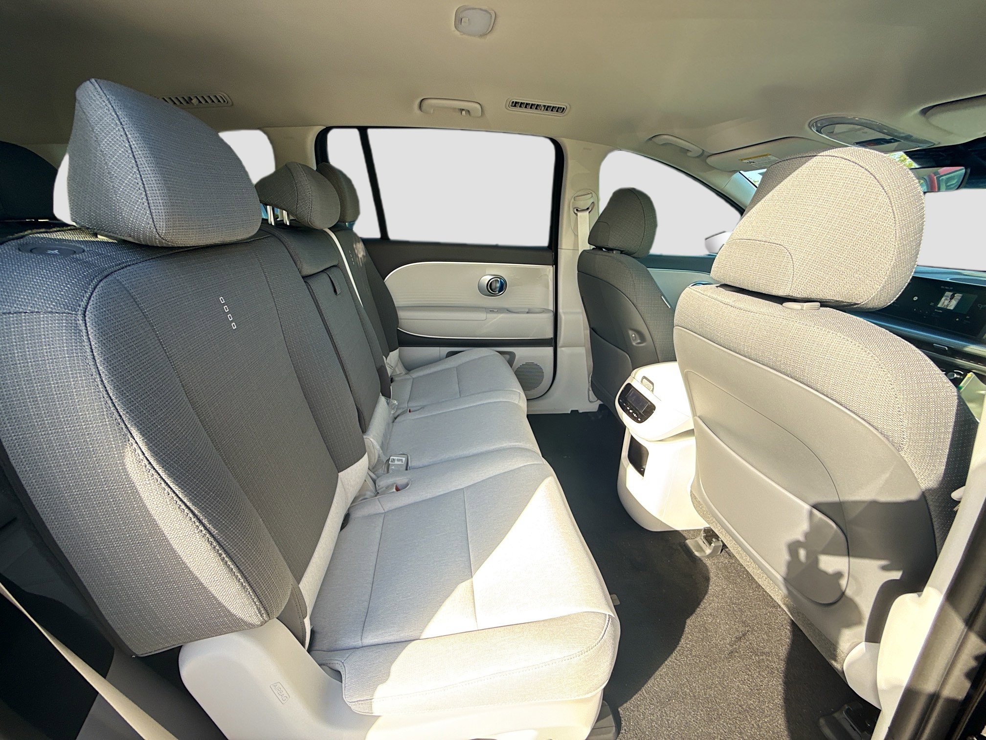 New 2026 Hyundai Ioniq 9 S RWD image 21