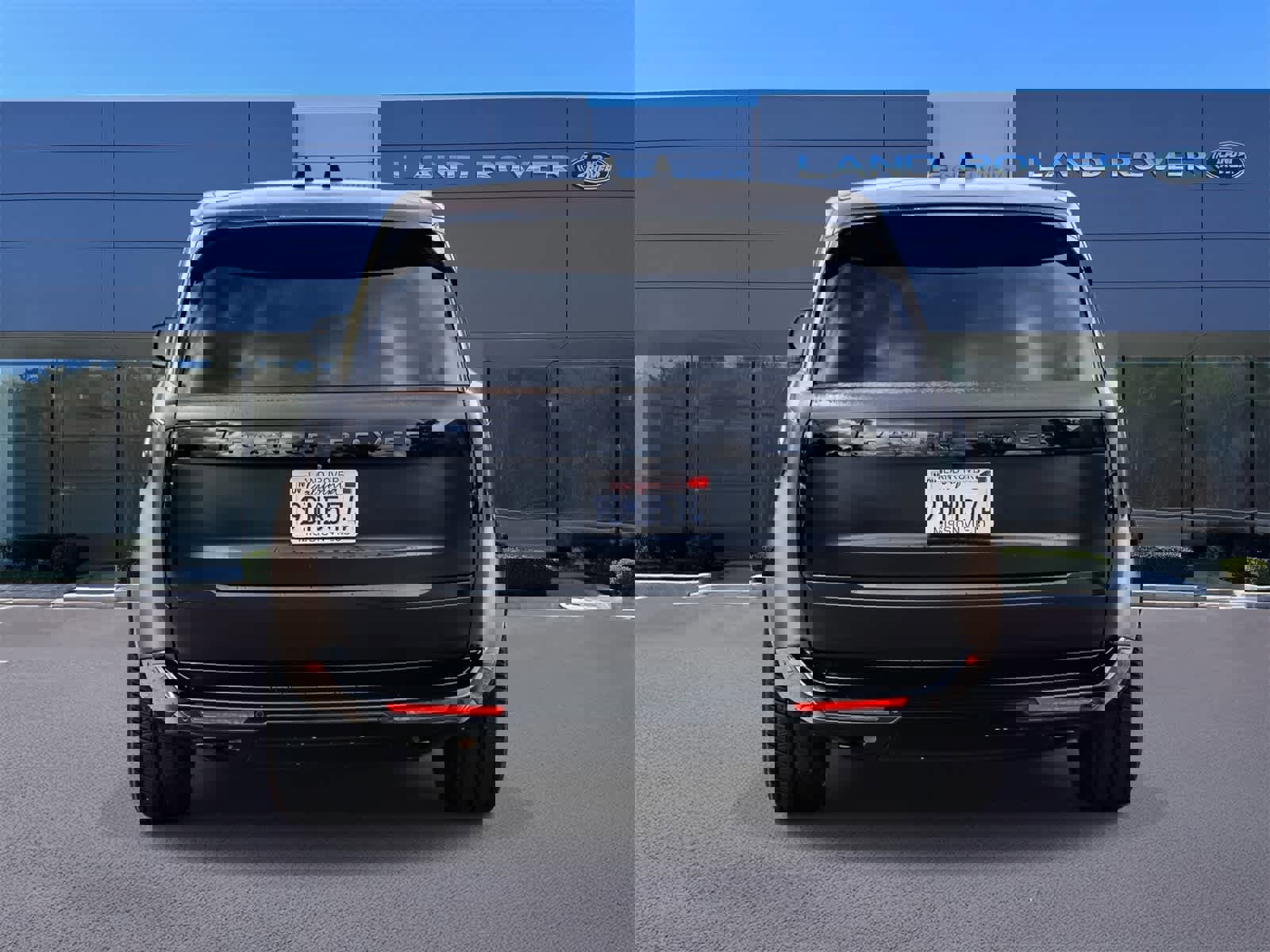 Used 2023 Land Rover Range Rover SE image 5