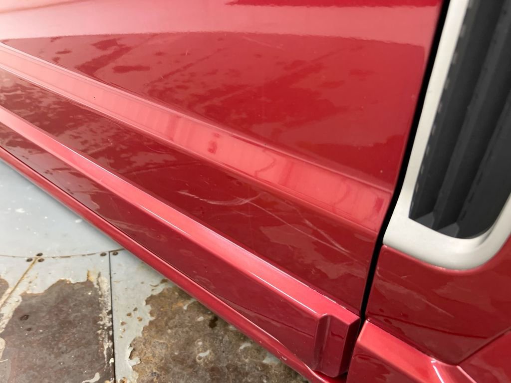 Used 2012 Chevrolet Captiva Sport LT FWD image 25